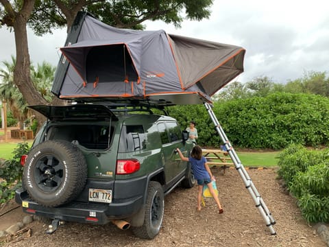 McLOVIN with 2022 Roofnest condor XL tent Drivable vehicle in Kahului