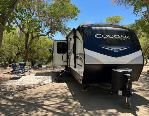 2020 Keystone Cougar Half-Ton Towable trailer in Kernville