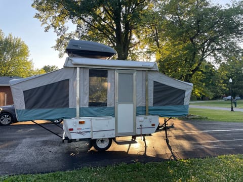 Taos for takeout Towable trailer in Easton