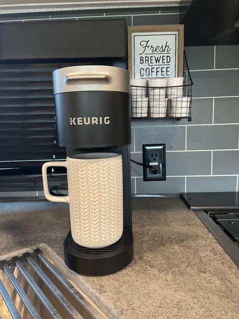Brand new Keurig with a selection of coffees supplied for you, tall, ceramic mugs with optional travel lid (who doesn't love hikes with a hot cuppa?)