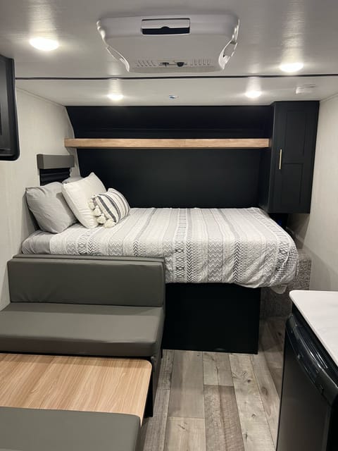 The Cozy Canyon Camper- Keystone Springdale Towable trailer in Little Elm