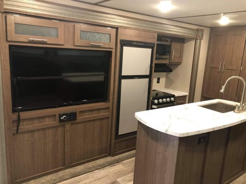 2019 Keystone RV Hideout with 2 Bathrooms Towable trailer in Ankeny