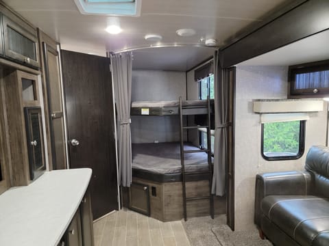 2020 Heartland Wilderness Towable trailer in Broken Arrow