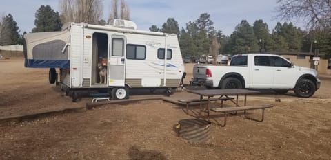 2013 15ft. Coleman Clipper, sleeps 4, everthing works well, very comfy.. Towable trailer in Fullerton