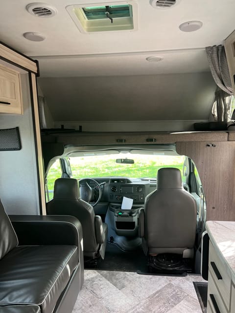 2020 Sunseeker express Camper Drivable vehicle in Enfield