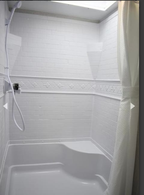 2022 Palomino XLE lite Towable trailer in San Antonio