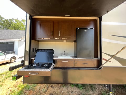 “The Escape” 2019 Sportsmen 302BHK Tráiler remolcable in Weiss Lake