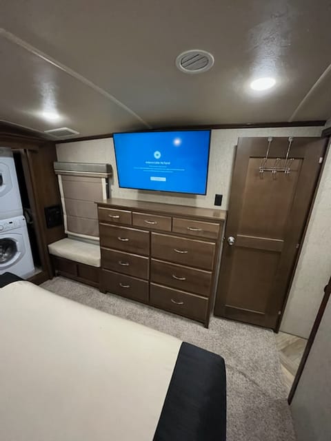 Cedar Creek Champagne Edition Towable trailer in Belton