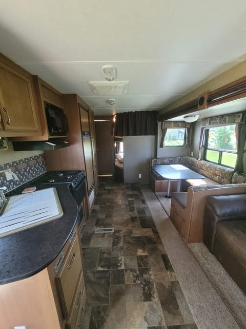 2013 Starcraft Autumn Ridge Towable trailer in Daytona Beach