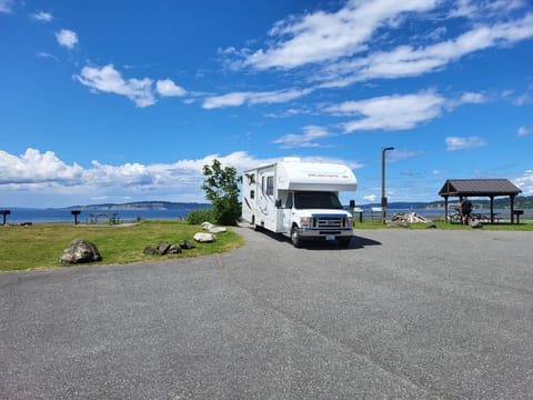 2013 Jayco Redhawk 31XL front