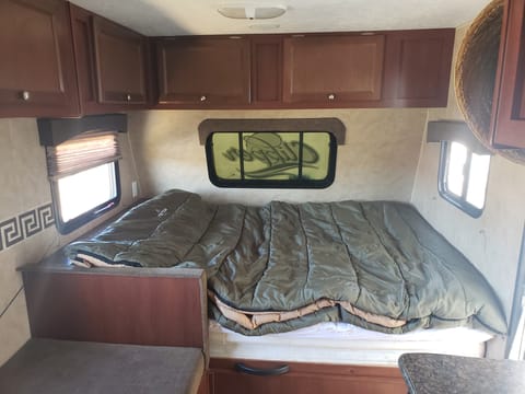 Rv queen, double sleeping bag not included, shows size only