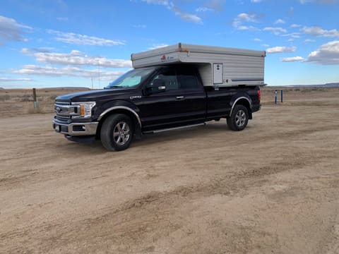 2018 Ford  F-150 Fully Equipped Adventure Rig Solar/Inverter Véhicule routier in Squamish