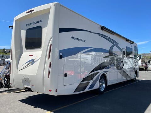 2022 Thor Hurricane Véhicule routier in Commerce City