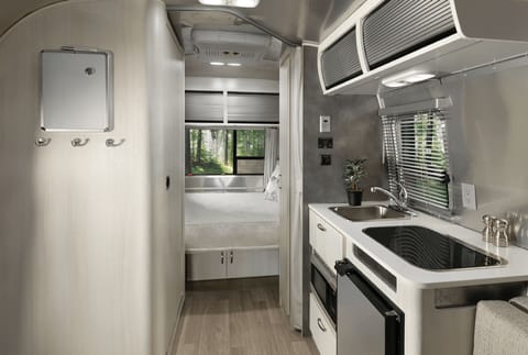 John’s family Airstream 16 ft trailer Rimorchio trainabile in Surrey