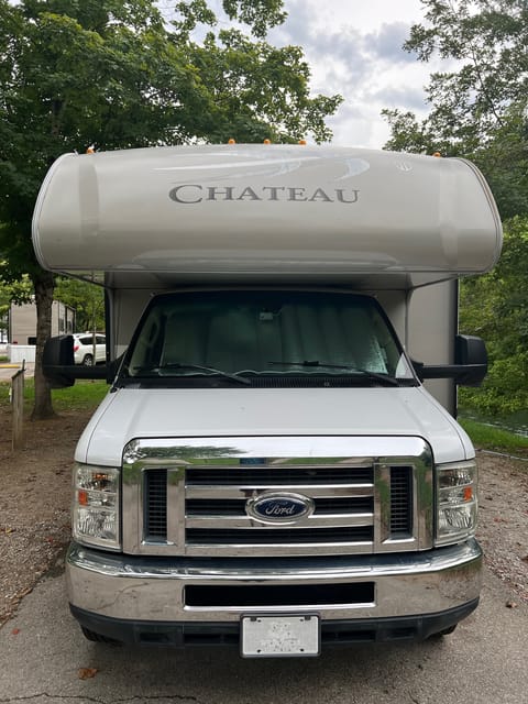 2014 Thor Chateau Family Adventure Véhicule routier in Broken Arrow