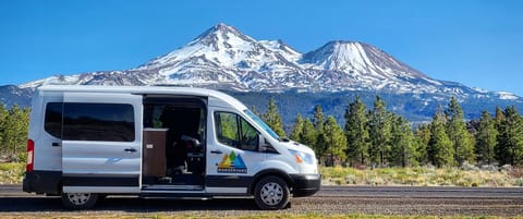 Explore the beauty of our region in the Wandervan