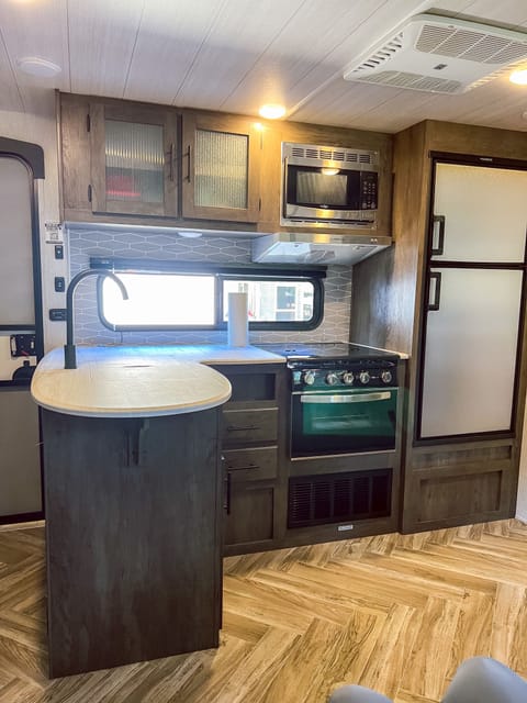 Brand New 2022 Forest River Wildwood X-Lite: Sleeps 8, New, Comfortable! Towable trailer in Visalia