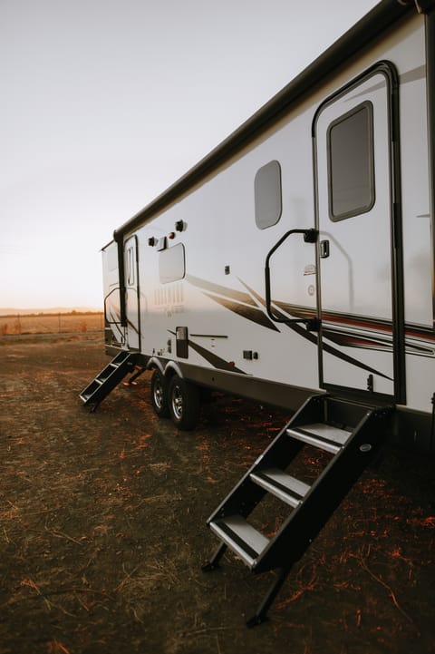 The Relaxed Pine | 2021 Rockwood Ultra Lite |  Delivery Only Towable trailer in Yuba City