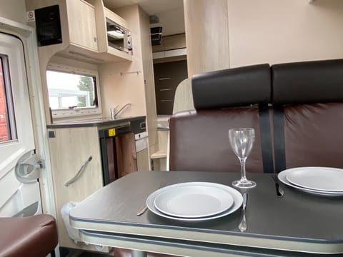 Chausson 514 Pet Friendly Drivable vehicle in Bassetlaw District