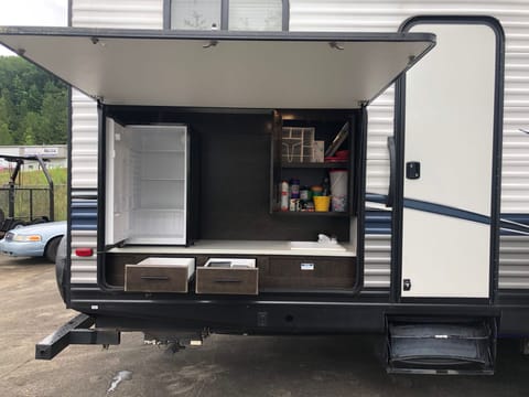 36’  2020 Heartland Prowler Bunkhouse Family Camper! Towable trailer in Pelham