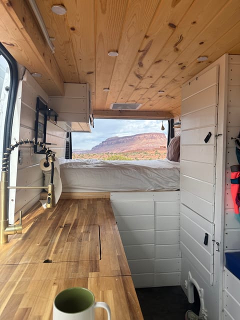 Swivel the passenger seat around and enjoy the views!