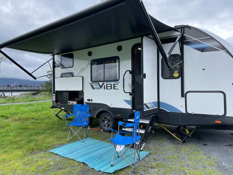 Explore the great Alaskan outdoors with the Venture Vibe