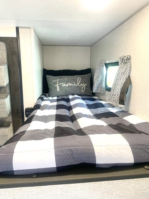 2022 KZ 21- Rate includes Delivery & Fees* Towable trailer in New Braunfels