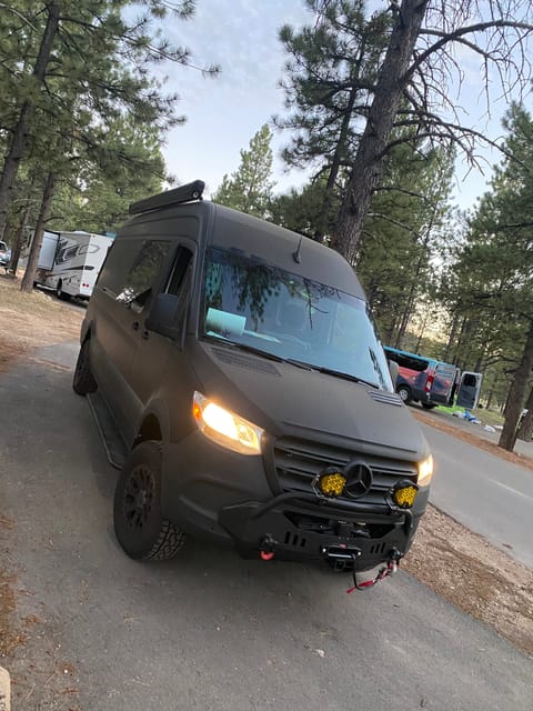 Luxury Van for 5! 2021 Mercedez-Benz Springter 4*4 170WB Drivable vehicle in Corona