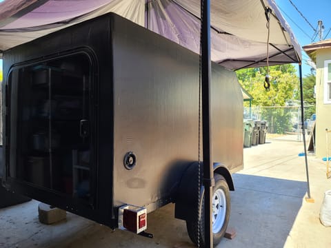 2021 Campers Deluxe 5x8 Towable trailer in West Covina
