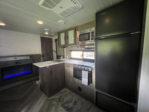 Rv New Towable trailer in Poinciana