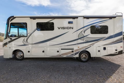 2021 Entegra Coach Vision. Seats and sleeps 8 adults. Drivable vehicle in North Las Vegas