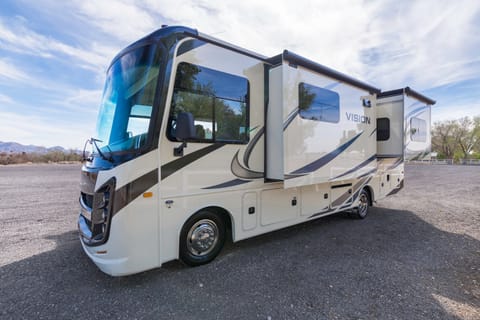 2021 Entegra Coach Vision. Seats and sleeps 8 adults. Drivable vehicle in North Las Vegas