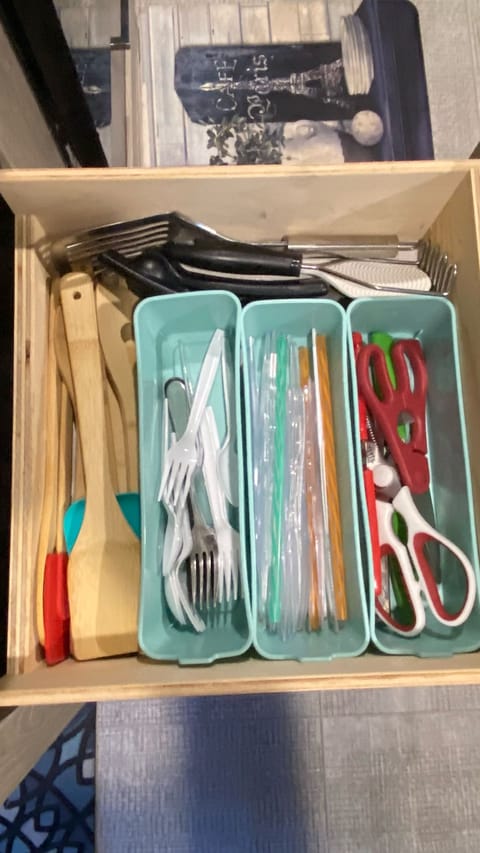 Feel Free To Leave Behind Any Plasticware (Still Packaged) For The Next Guest.