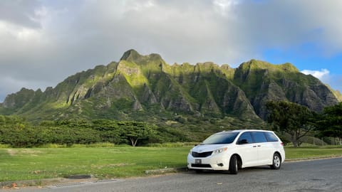 Oahu Campervan | #1 Oahu Adventure | Vannebego® Campervan in Kaneohe