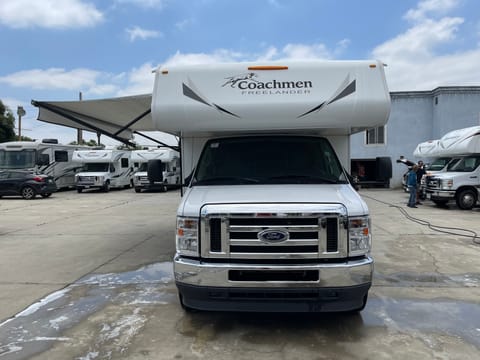 2021 Coachmen Freelander 22XG - Yosemite Drivable vehicle in Pomona