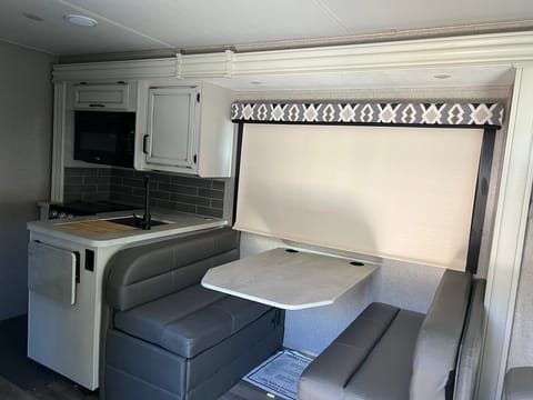 2021 Jayco Greyhawk 27ft Motorhome Drivable vehicle in Oakdale