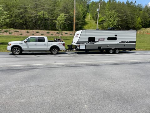 2022 Dutchmen Coleman Lantern LT Towable trailer in Greer