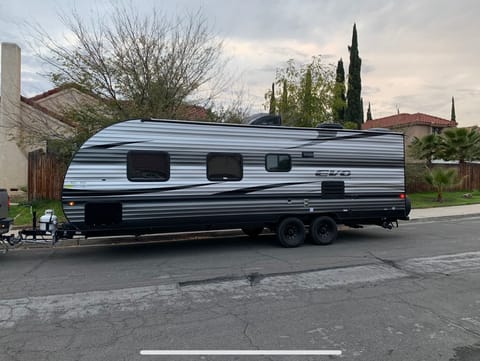 The Traveler Towable trailer in Moreno Valley