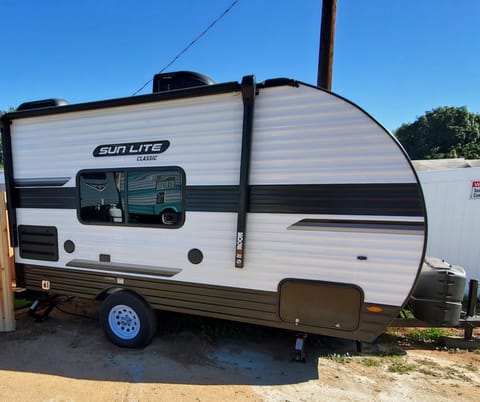 2022 Sunset Park RV Sun Lite Towable trailer in Riverside