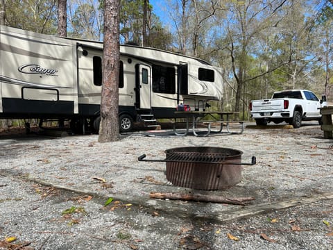 *Delivery only* 2017 Keystone Cougar Towable trailer in Warner Robins