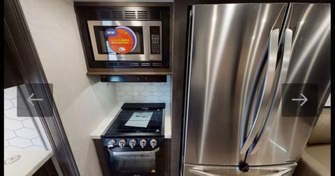 Stove, oven microwave, fridge and freezer