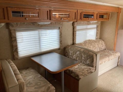 Family favorite, fully furnished, Always ON wifi , 200 free miles per day Drivable vehicle in Three Chopt