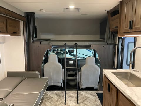 2023 Forest River Sunseeker 2850SLE (33S) Véhicule routier in Milwaukie