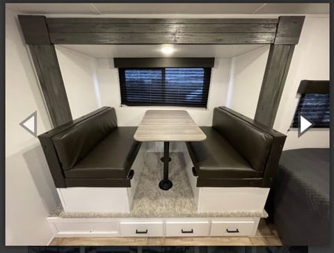 Hideout w/ a Slide-out- 2022 Keystone RV Hideout Remorque tractable in Skiatook