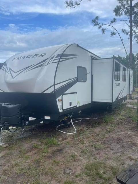 “Home Away From Home” 2021  Forest River Tracer Remorque tractable in Waycross