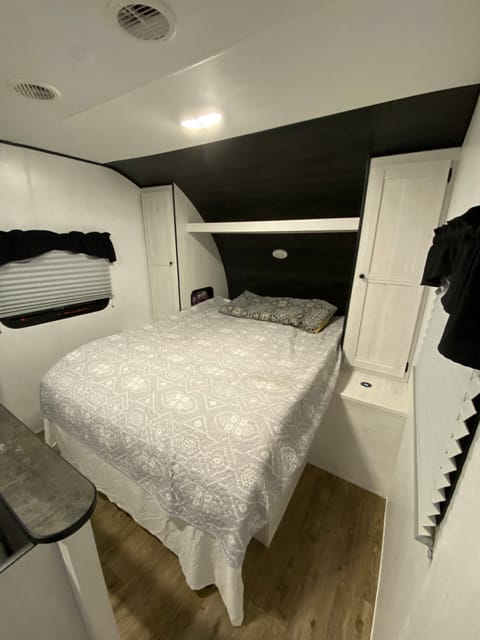Martínez Glamping Travels Towable trailer in Windemere