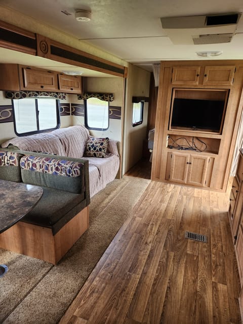 2013 Skyline Weekender Towable trailer in Magog