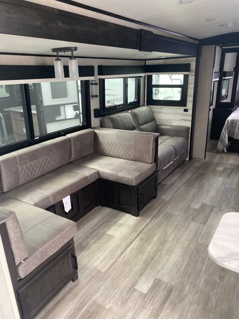 Your Adventure Starts HERE!!! - 2022 Jayco White Hawk 29BH Towable trailer in Eastvale