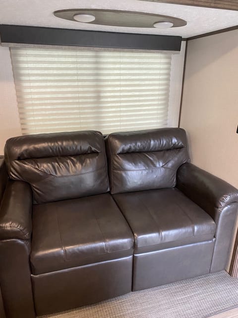 2021 Keystone RV Passport SL - 2 bedroom ultralight bunkhouse Towable trailer in Puget Sound