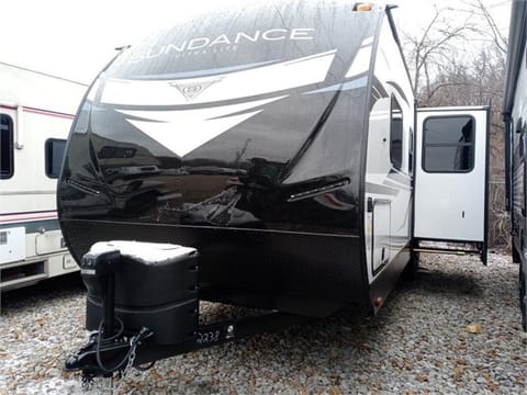 2022 Heartland RVs Sundance Ultra Lite Towable trailer in Lynn Haven